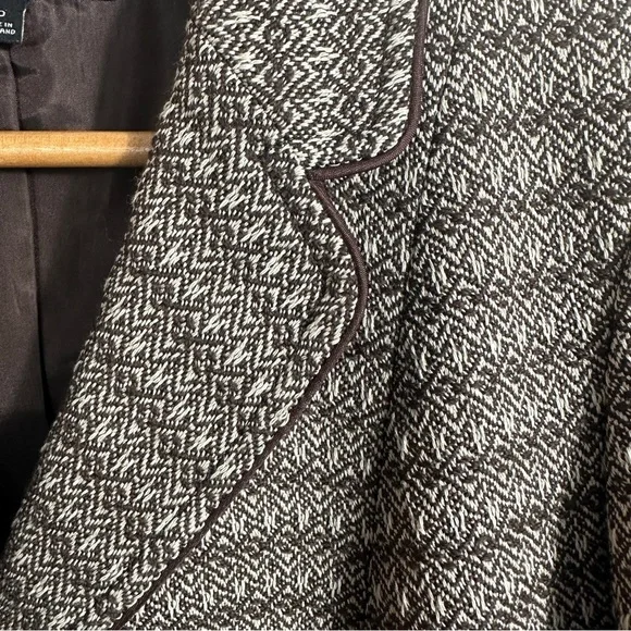 Beautiful Talbots blazer, size 10, wool/cotton, faux leather trim, academia - Picture 2 of 12